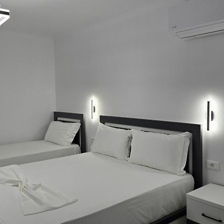 Guest House Pogradeci Экстерьер фото