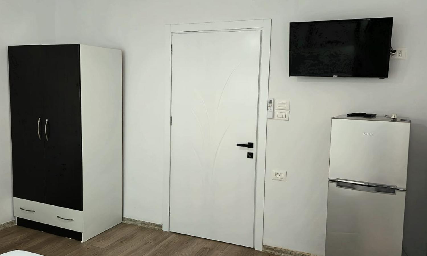 Guest House Pogradeci Экстерьер фото